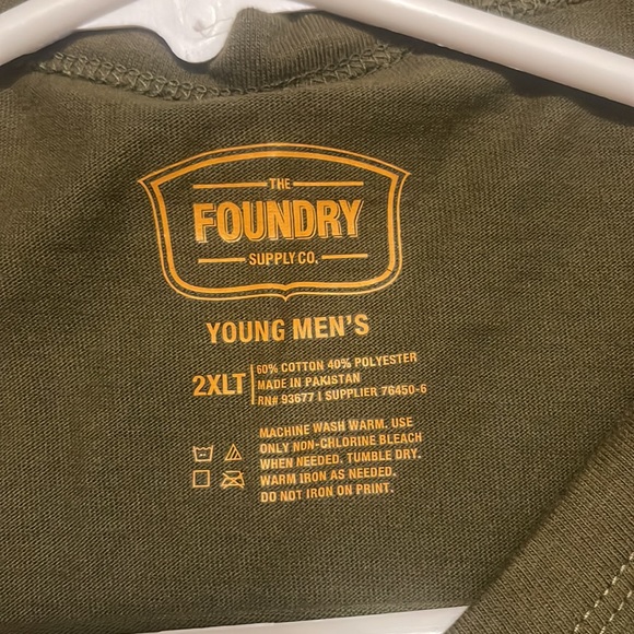 Green T-shirt - Picture 2 of 3